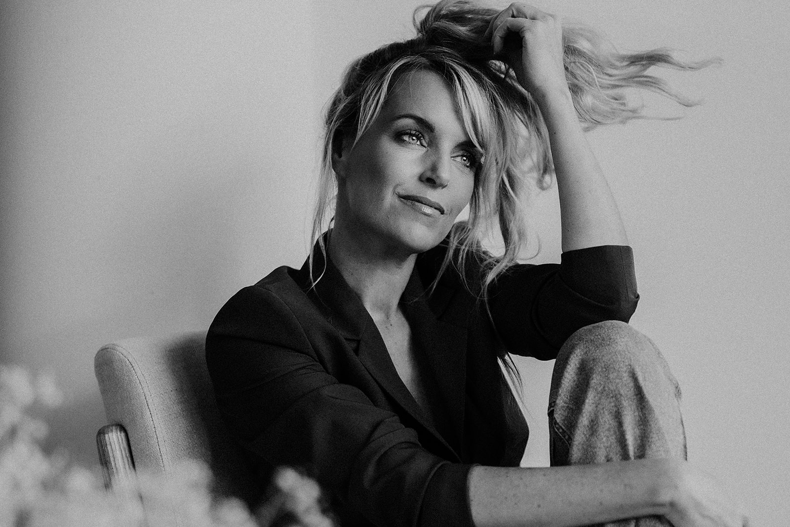 Anne Mar Zwart Presentatrice - Mireille Droste Portret Fotografie